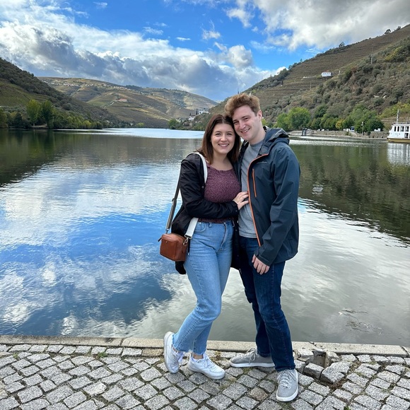 Meet your Posher, Briana - Picture 2 of 2